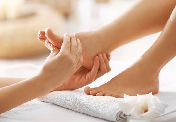 Cách massage chân tốt cho sức khỏe